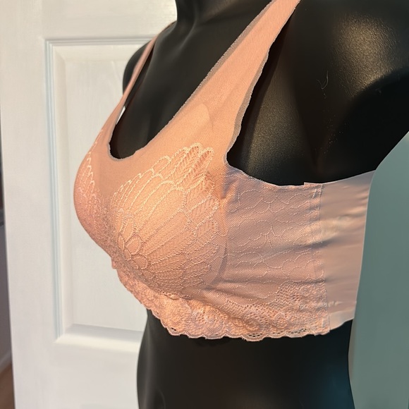 Seamless Bra - Picture 3 of 4